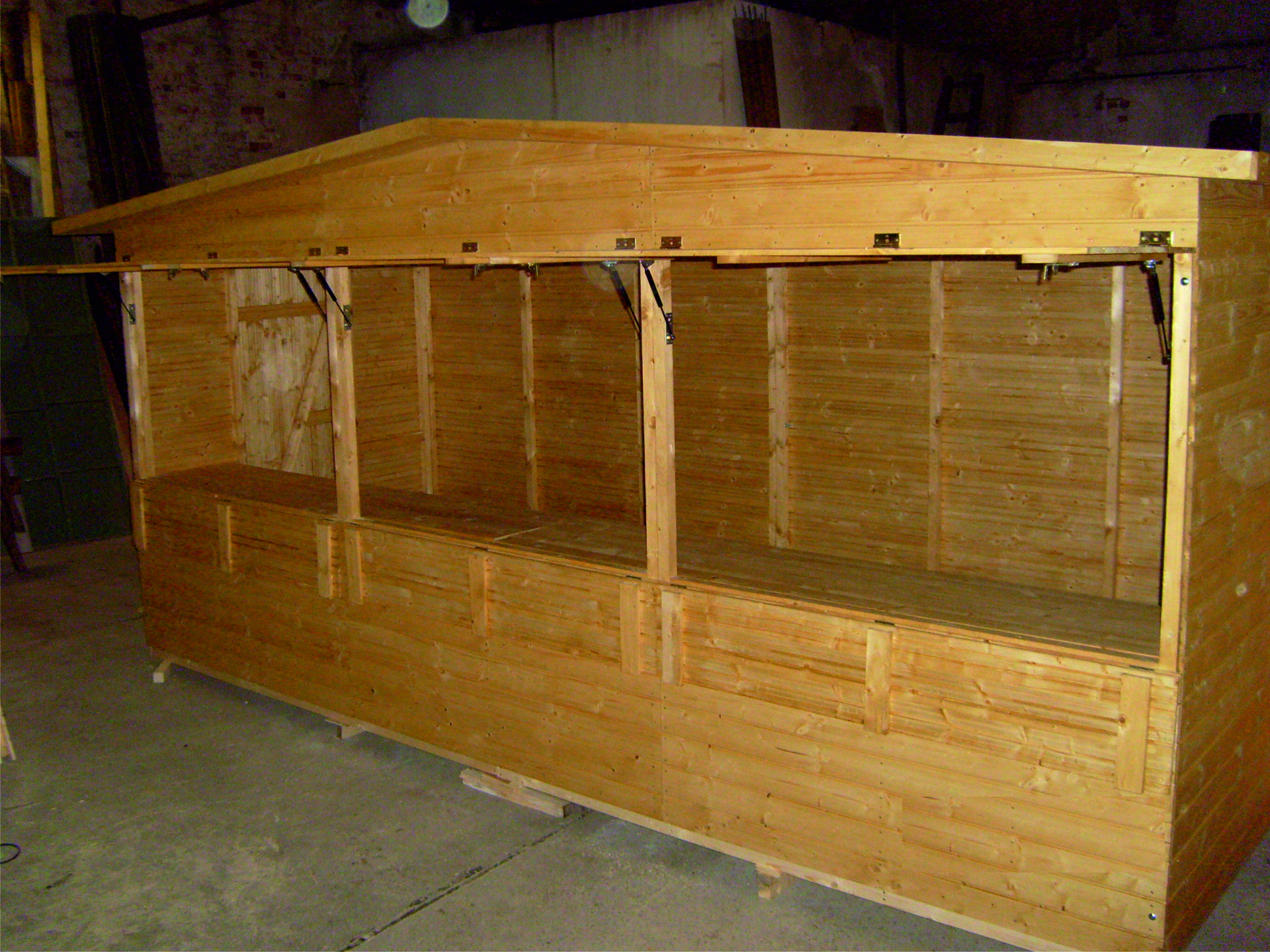 5m x 2m Huette aus hochwertigem Holz- Markthuetten- Shop