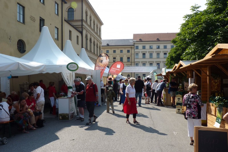 Verkaufsstand bei eventTime, Deinem Markthütten-Shop, unkompliziert online bestellen