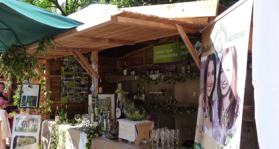 Weinstand mieten bei eventTime, Deinem Markthütten-Shop, unkompliziert online bestellen Weinstand mieten bei eventTime, Deinem Markthütten-Shop, unkompliziert online bestellen