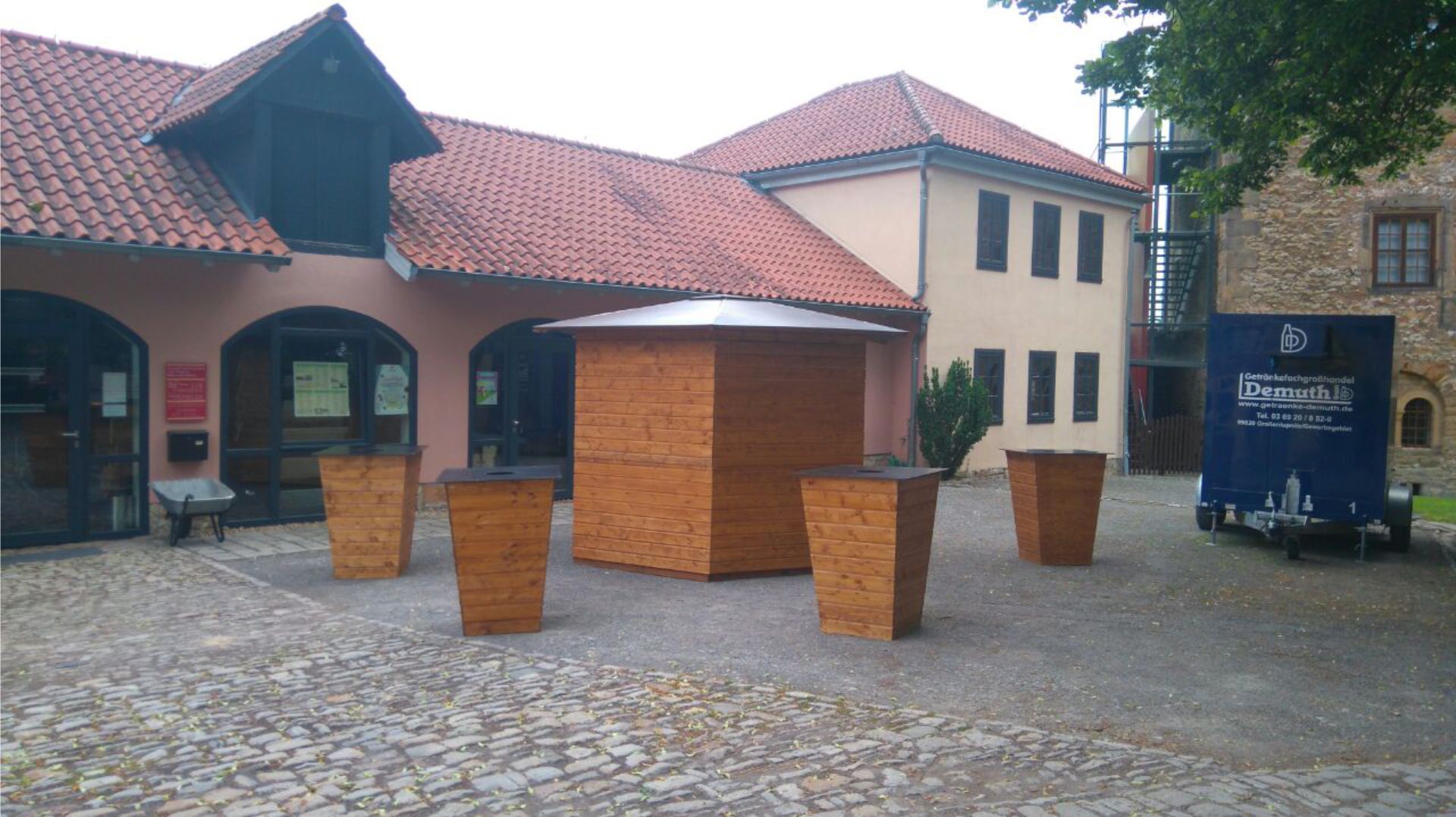 6-Eck- Pavillon- 3m Markthuette- mieten bei eventTIME, der Partyausstatter
