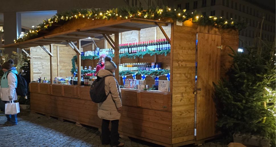 Gluehweinstand mieten bei eventTime, Deinem Markthütten-Shop, unkompliziert online bestellen