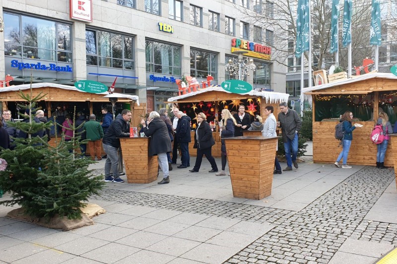 Weihnachtshütte mieten bei eventTime, Deinem Markthütten-Shop, unkompliziert online bestellen