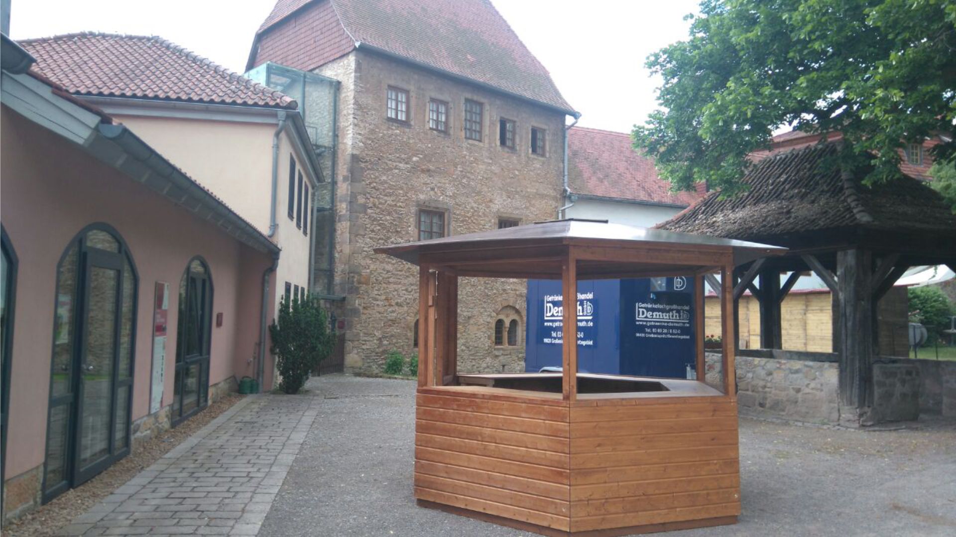 Sechseck- Pavillon- Verkaufsstand 3m- mieten bei evenTTIME, der Partyausstatter